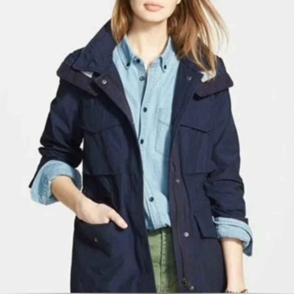 Madewell Fielder Anorak in Navy